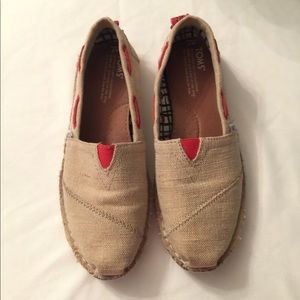 TOMS Size 7